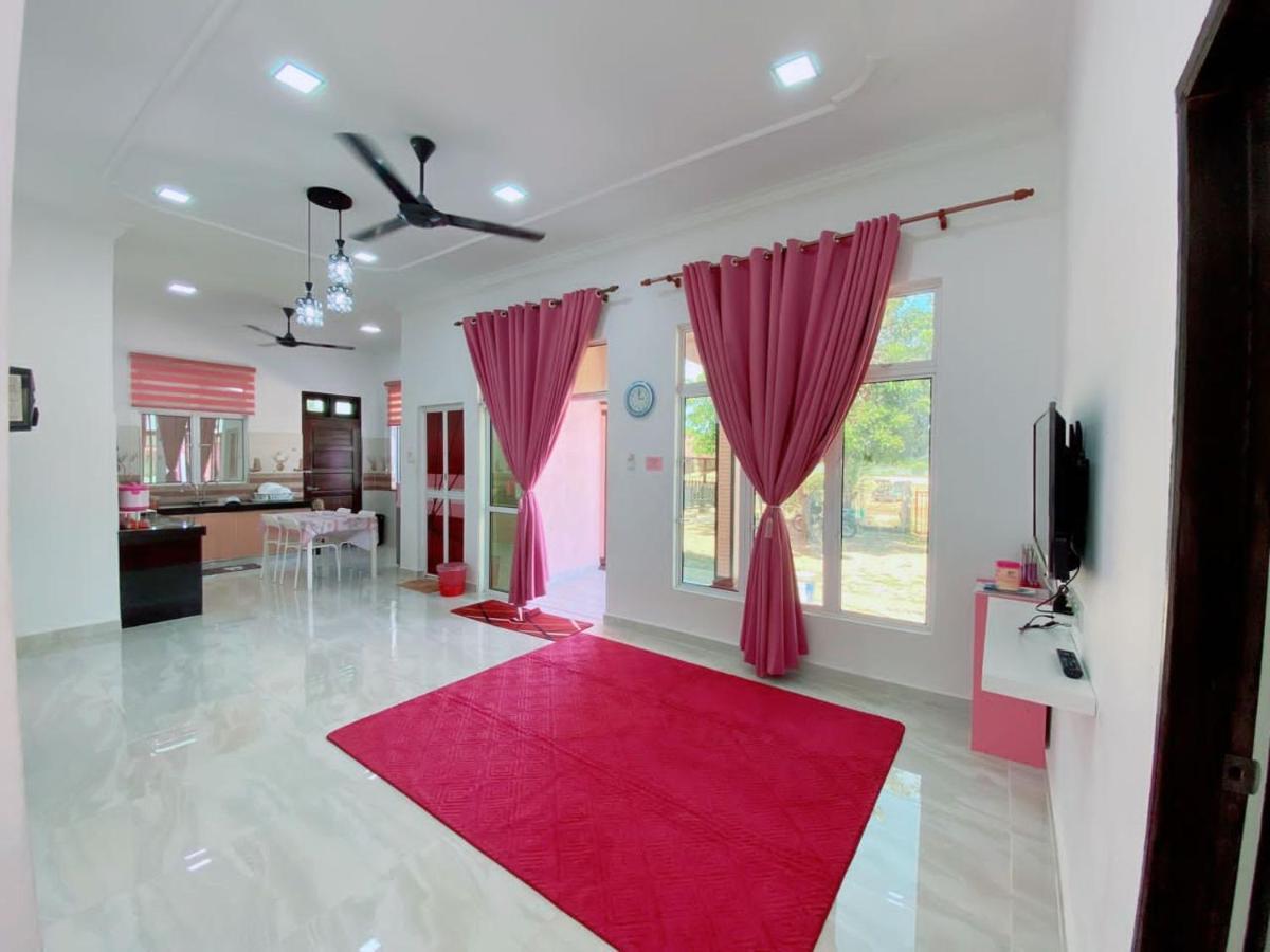 Hellokitty House - Unit 1 Villa Kuala Terengganu Kültér fotó