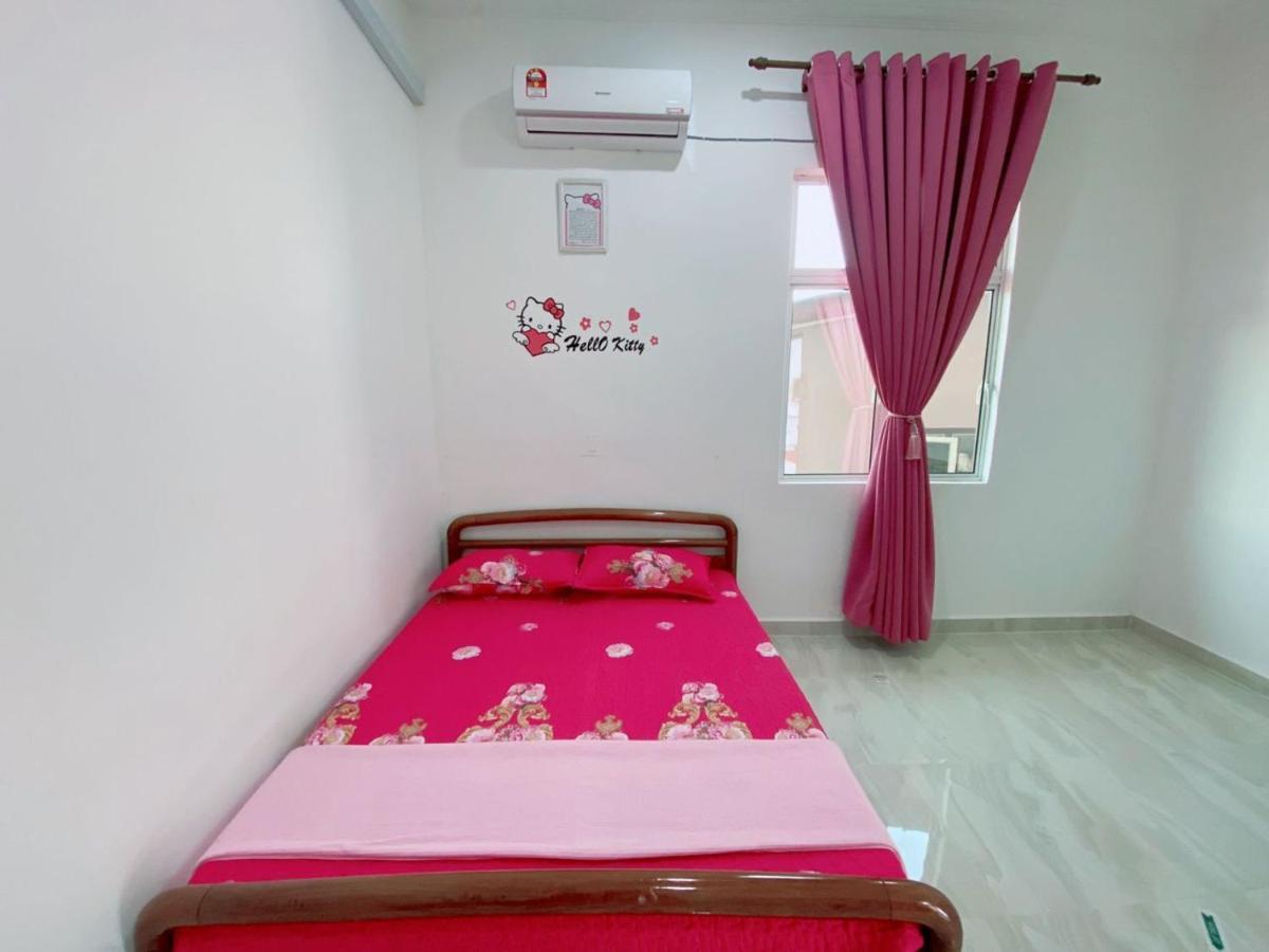 Hellokitty House - Unit 1 Villa Kuala Terengganu Kültér fotó