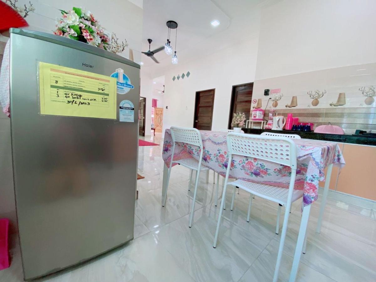 Hellokitty House - Unit 1 Villa Kuala Terengganu Kültér fotó